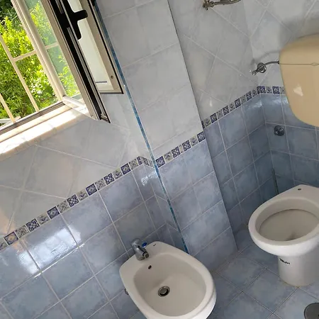 Kır Evi Vito Angela